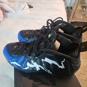 Nike Blue and Black High-Top Athletic Shoes